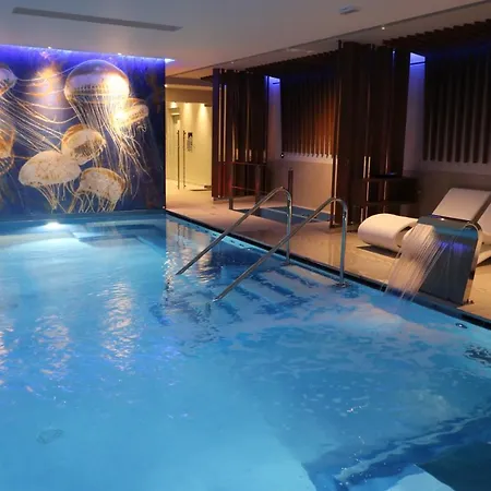 Majestic & Wellness Hotell