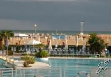 Majestic & Wellness 4* Бибионе