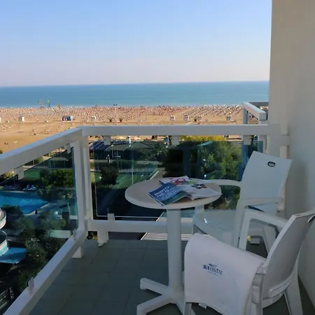 Majestic Hotel&wellness 4*